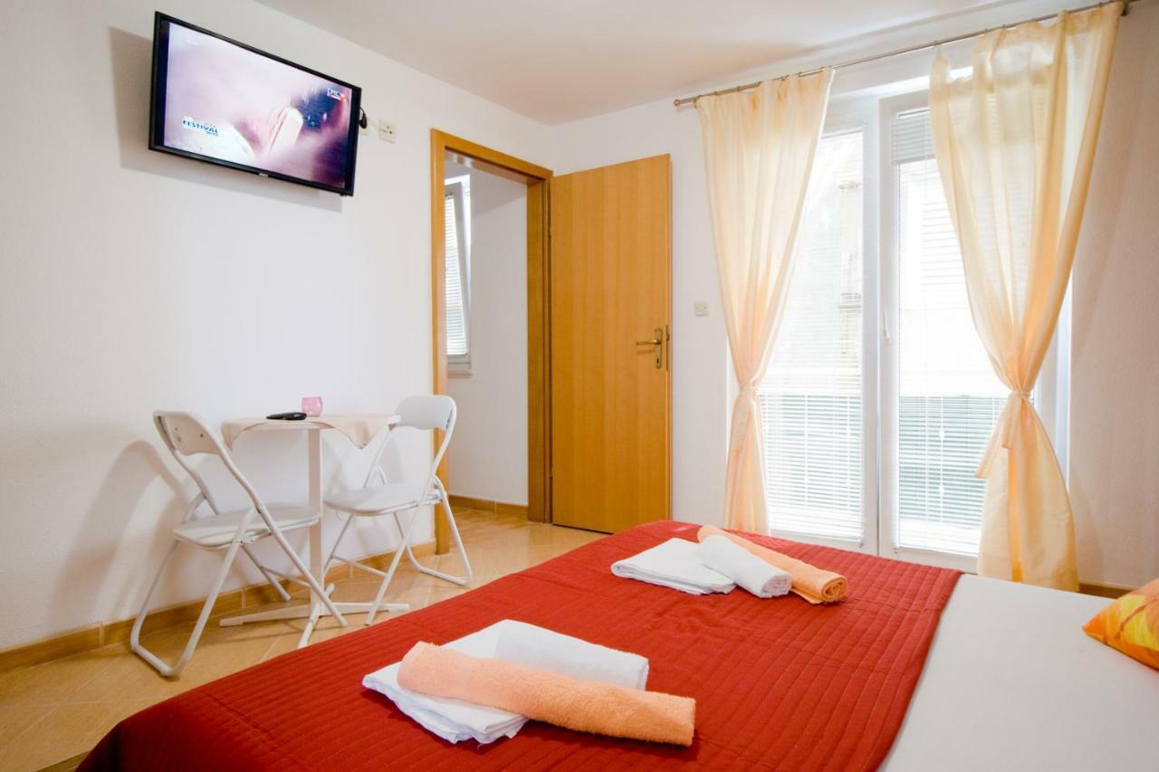 Apartmani Diki Makarska Exterior foto