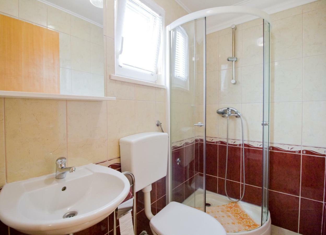 Apartmani Diki Makarska Exterior foto