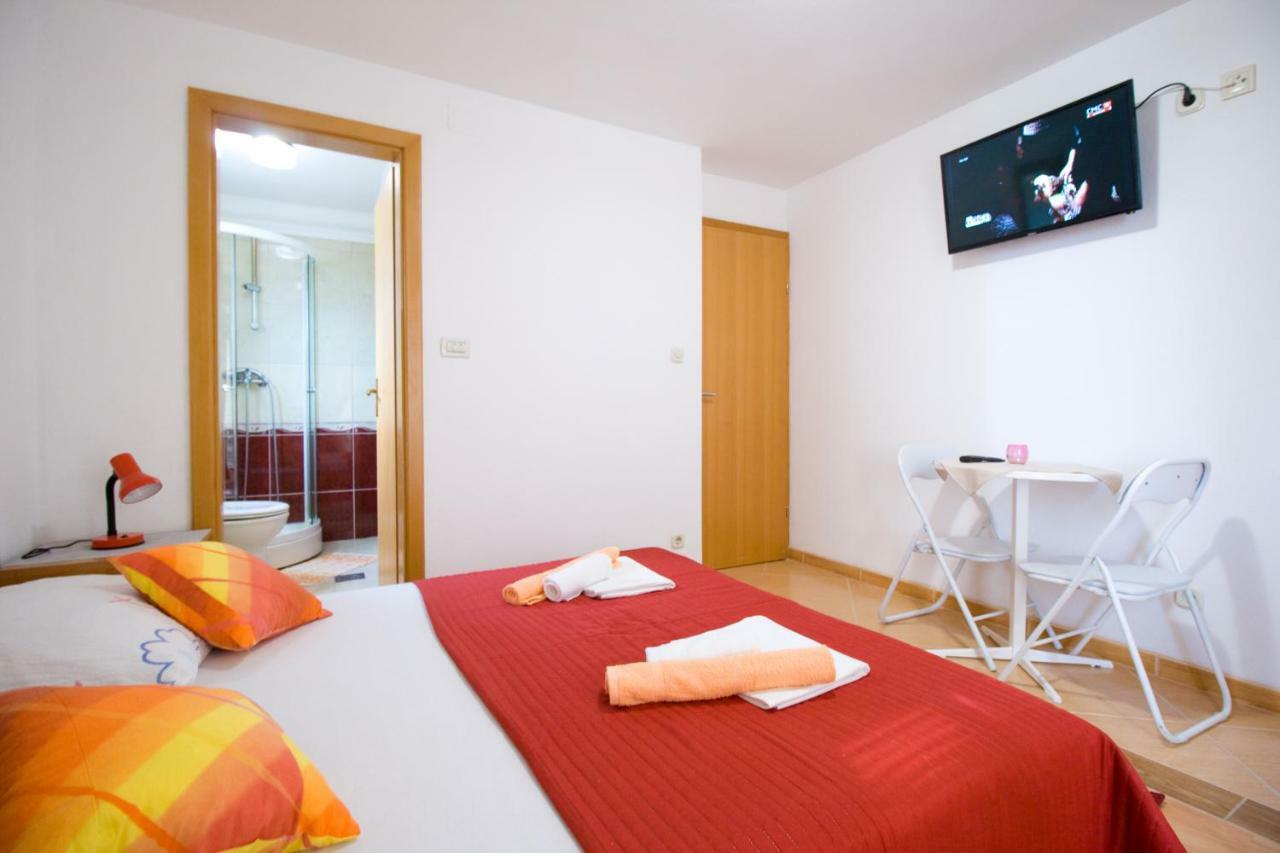 Apartmani Diki Makarska Exterior foto