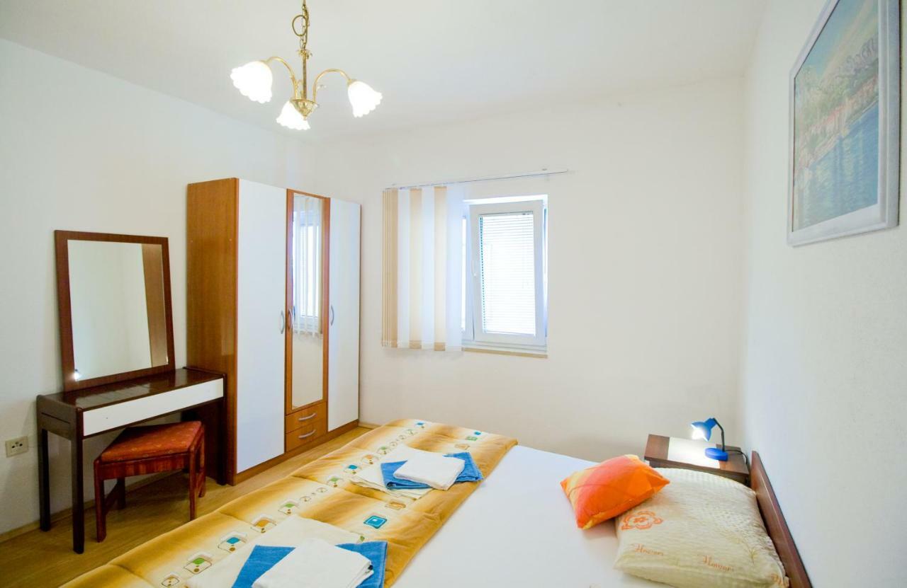 Apartmani Diki Makarska Exterior foto